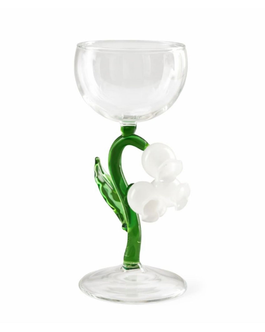 Taça de vinho com flor de  Lírio